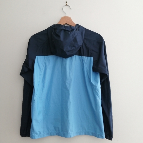 Patagonia Light Hooded Windbreaker Jacket Boy's Size XXL (Fits Woman's S/M) - Picture 3 of 16